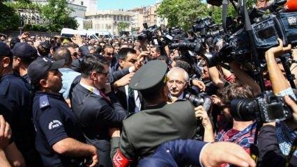 Cenazede Kılıçdaroğlu'nda yumurtalı protesto