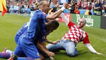 Hırvatistan'ın gol sevincinde şok görüntü!