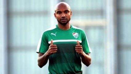 Bursaspor yeni transferine kavuştu