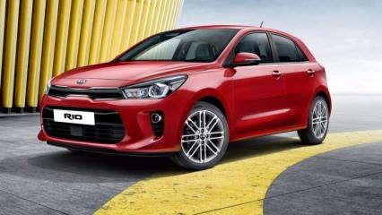 Yeni Kia Rio ortaya &ccedil;ıktı!