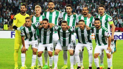 Oylama bitti! Türk futbolcuya büyük onur