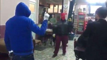 Teröristler kahvehaneleri basıp tehdit etti
