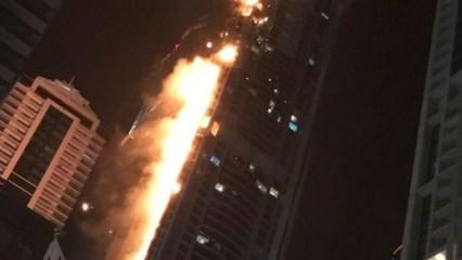 Dubai'de bir gökdelende yangın
