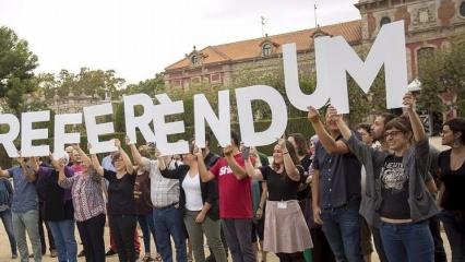 Katalonya'da bağımsızlık referandumu askıya alındı