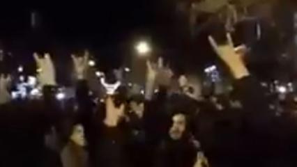 İran'da onlar da sokağa indi! 