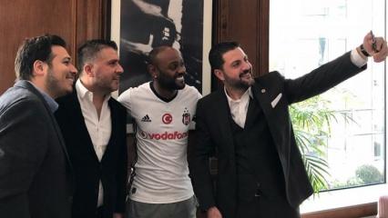 Beşiktaş'ta Vagner Love'ın lisansı çıkarıldı