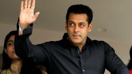 Ünlü Bollywood aktörüne 2 yıl hapis