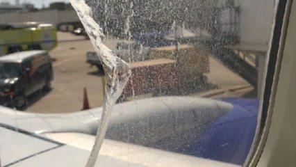 ABD’de yolcu uçağının havada camı çatladı