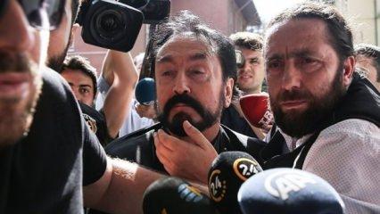 Adnan Oktar operasyonunda yakalanan Mehmet Alp Ünlü kimdir? Hayatı...