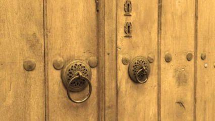 Osmanlı'nın hiç bilinmeyen adetleri nelerdir? Osmanlı'da kapı tokmakları neden farklı?