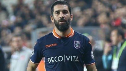 Arda Turan'dan terör tepkisi! 'Bir gün gelir...'