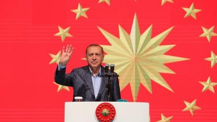 Cumhurbaşkanı Erdoğan: Sanatçı dalkavukluk yapmaz