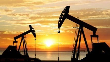 Brent petrol&uuml;n varili 104,47 dolardan işlem g&ouml;r&uuml;yor