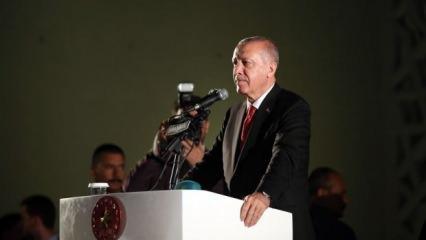 Erdoğan: Anadolu 15 Temmuz'da bir kez daha bize vatan kılınmıştır