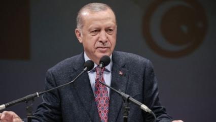 Cumhurbaşkanı Erdoğan, Ahmet Davutoğlu'na resti çekti