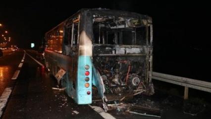 Halk otobüsü TEM Otoyolunda alev alev yandı