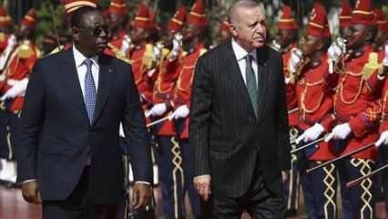Afrika'da yürüyen Osmanlı toprağı Erdoğan