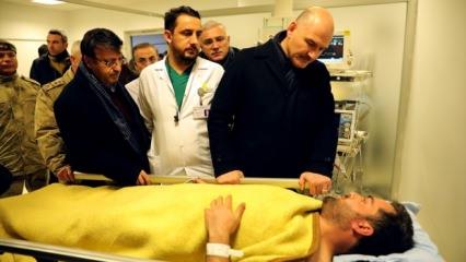 İçişleri Bakanı Süleyman Soylu, çığ altından kurtarılan yaralıları ziyaret etti