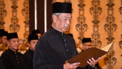 Malezya'nın yeni Başbakanı Muhyiddin Yasin yemin edip görevine başladı