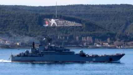 Rus savaş gemisi 'Caesar Kunikov', Çanakkale Boğazı'ndan geçti