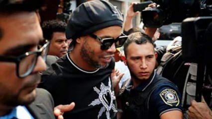Ronaldinho Paraguay'da tutuklandı
