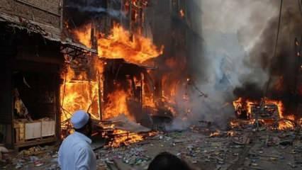 Pakistan'da bombalı saldırı: 9 yaralı