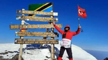 71'lik delikanlı Türk bayrağını Afrika’nın en yüksek dağına dikti