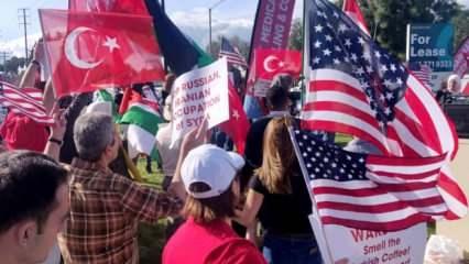 İdlib'deki Türk Askerlerine Los Angeles'ta destek gösterisi