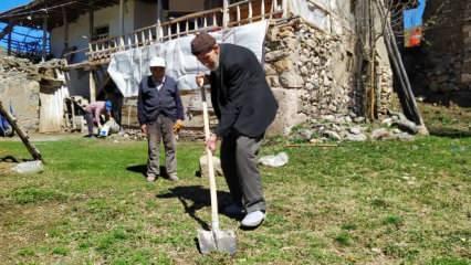 103 yaşındaki asırlık çınar, gençlere taş çıkarıyor