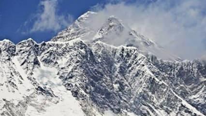Çinliler Everest Dağı'nın yüksekliğini yeniden ölçecek