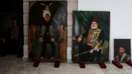 Topkapı Sarayı'daki tablolar gün yüzüne çıkarılıyor 