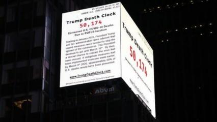 Geriye değil ileriye doğru sayıyor! Times Meydanı'na 'Trump'ın Ölüm Saati' asıldı