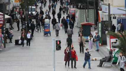 İzmir'de sokağa çıkma kısıtlamasına  uymayanlara 3 milyon TL ceza