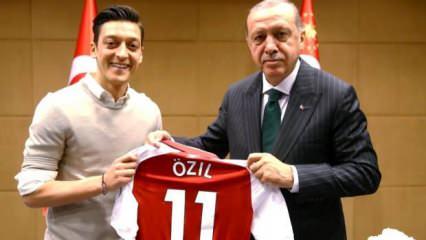 Dev marka Mesut Özil'e cephe aldı