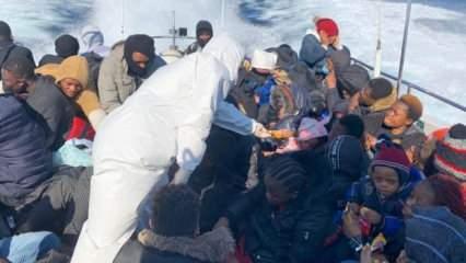 Yunanistan'ın ölüme terk ettiği kaçak göçmenleri Türkiye kurtardı!