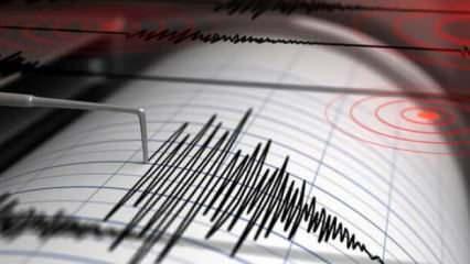 İzmir'de 3,8 büyüklüğünde deprem