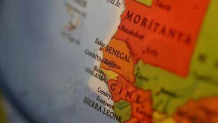 Senegal'de halk, Fransız sömürgecilerin kalıntılarını istemiyor