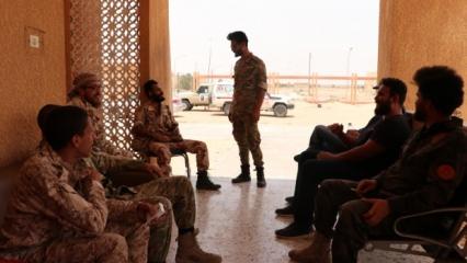 Libya ordusunun cephe hattındaki hazırlıkları böyle görüntülendi!	
