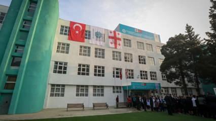 Türkiye'nin eğitimde yurt dışındaki bayrak taşıyıcısı: Maarif Vakfı