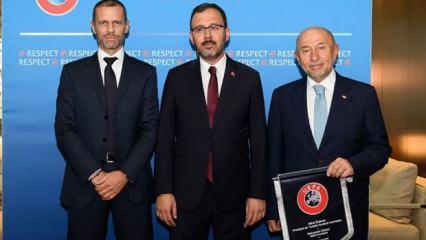 UEFA kararı sonrası Bakan Kasapoğlu ve Nihat Özdemir'den ilk açıklama