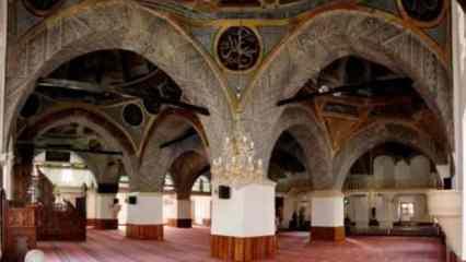 514 yıllık Nasrullah Camii'ne restorasyon yerine badana yapıldı iddiası