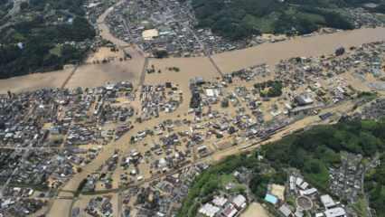 Sel felaketinde şehir suya gömüldü! Ölü sayısı artıyor