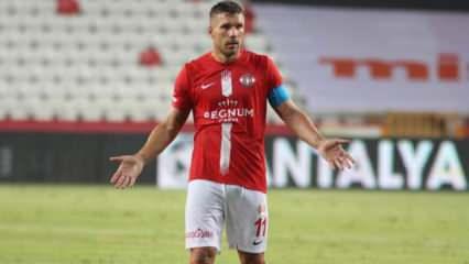 Trabzonspor maçı öncesi Podolski şoku