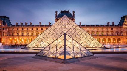 Paris Louvre Müzesi bugün yeniden açılıyor