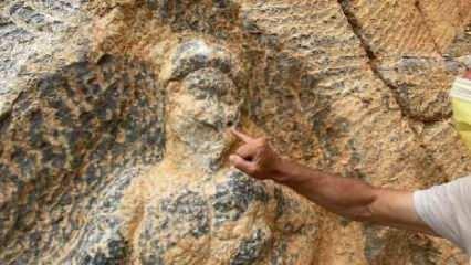 2 bin yıllık Herkül kaya kabartmasına çirkin saldırı