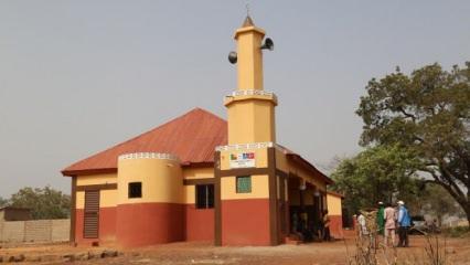 Benin'de halk İslamiyet'e koşuyor