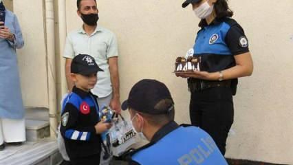 Polis olmak isteyen çocuğa sürpriz doğum günü kutlaması