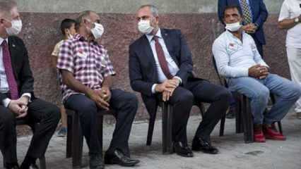 Adalet Bakanı Gül'den şehit ailesine taziye ziyareti