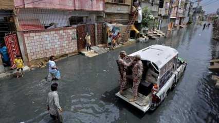 Pakistan'da muson yağmurları etkisini sürdürüyor: 24 ölü 
