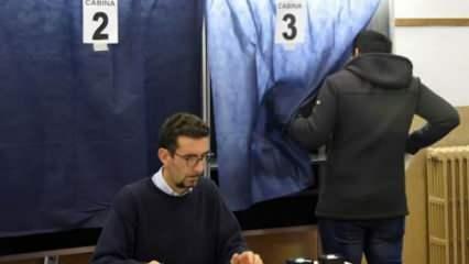 İtalya'da halk iki gün sürecek anayasa referandumu için sandık başında